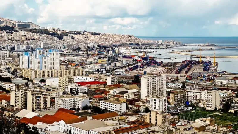 تكلفة الحج من الجزائر: الفيزا والتنقل وبافي المصاريف الأخرى (تحديث)