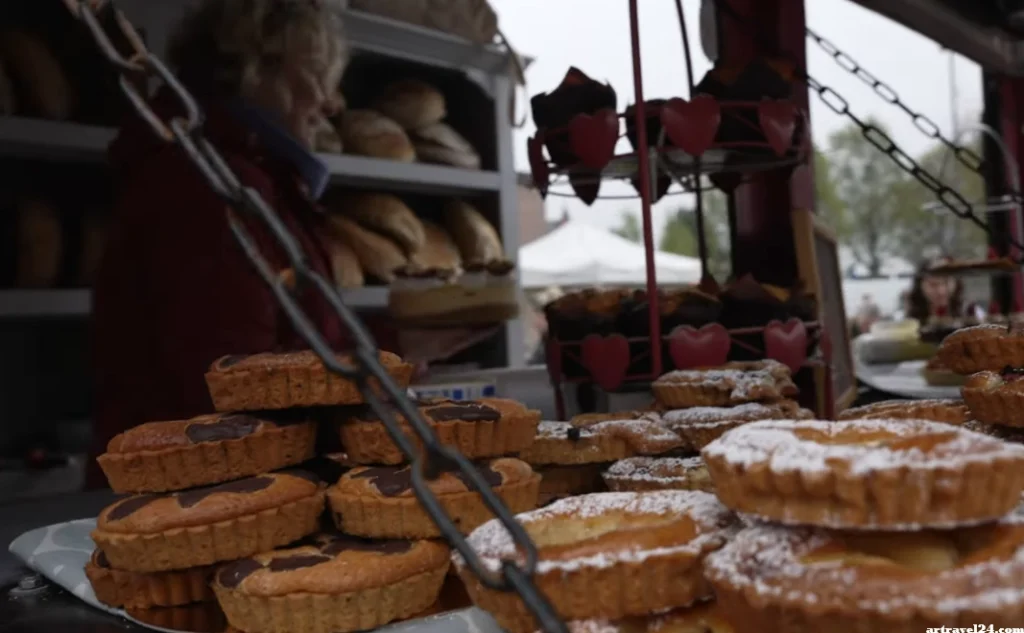 سوق Farmers Market at St. Anne's Park
