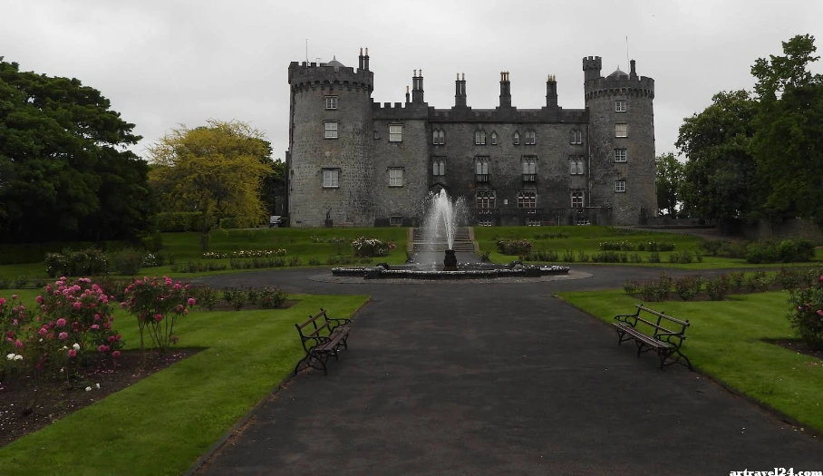 حديقة Kilkenny Castle Gardens