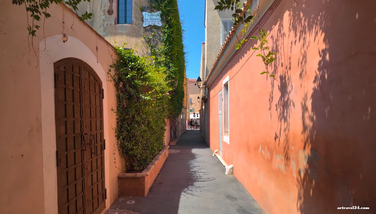 السياحة في مدينة سانت تروبيه Saint-Tropez